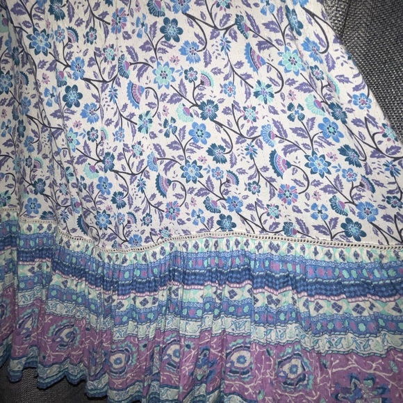 SOLD!SPELL DAHLIA STRAPPY SIZE L (Oversized) - Picture 5 of 10